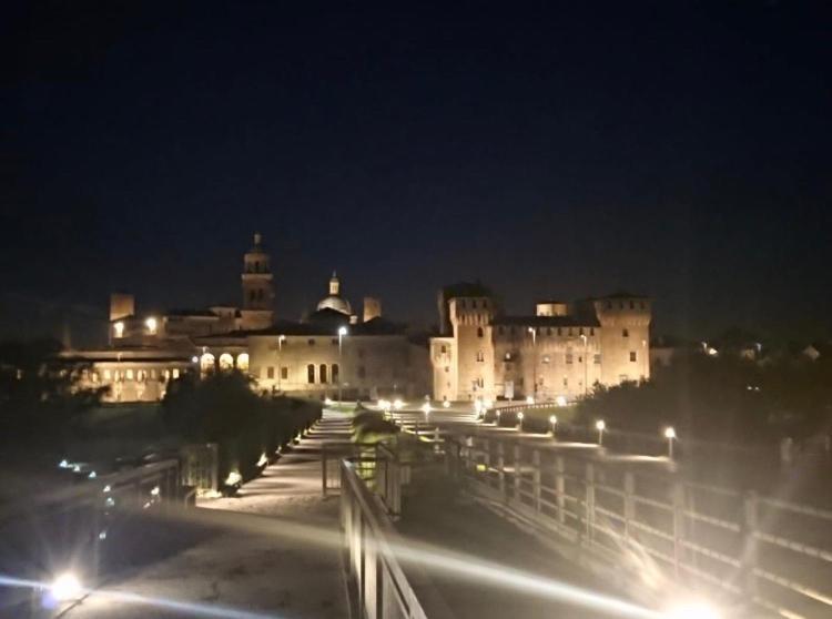 Corte Castella Mantova Exteriör bild